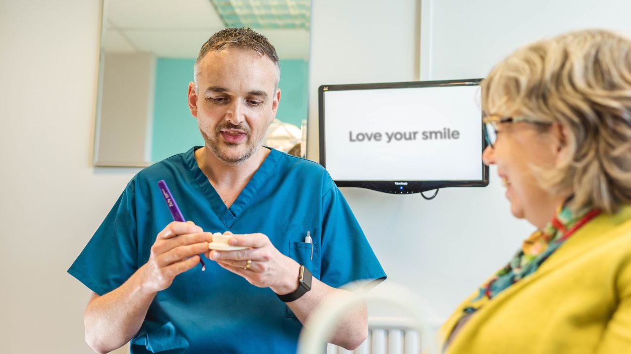 Natural-looking dental veneers at New Lodge Dental Practice