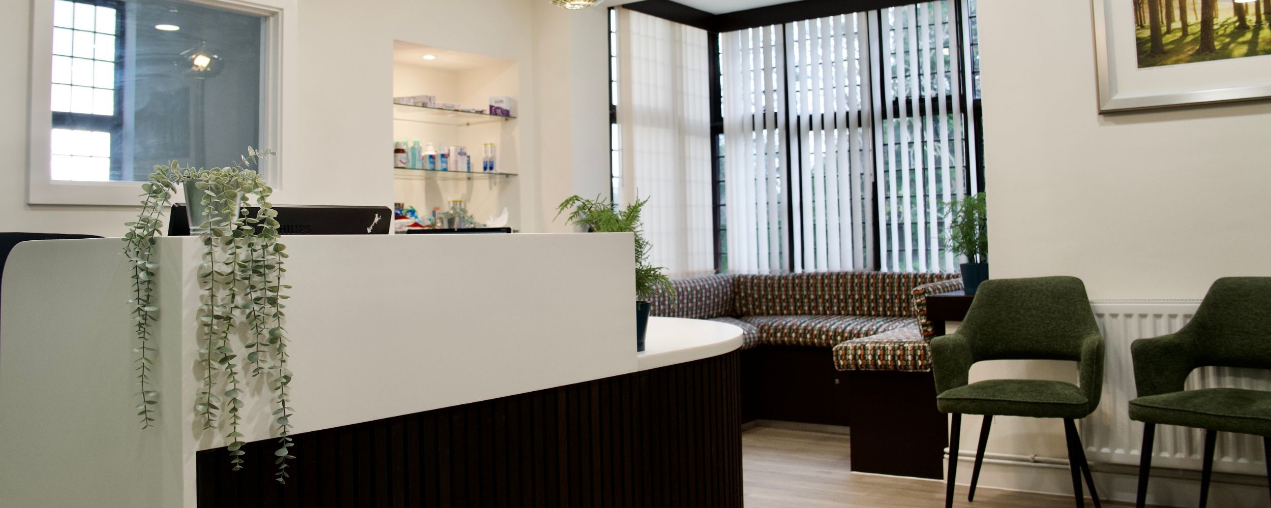 Composite Bonding in Surrey – Instantly Enhance Your Smile